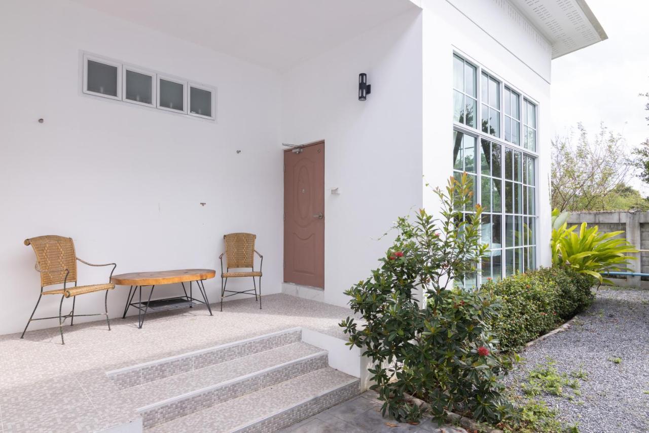 Utapao Sattahip Rayong Resort Ban Nong Sa Exterior photo