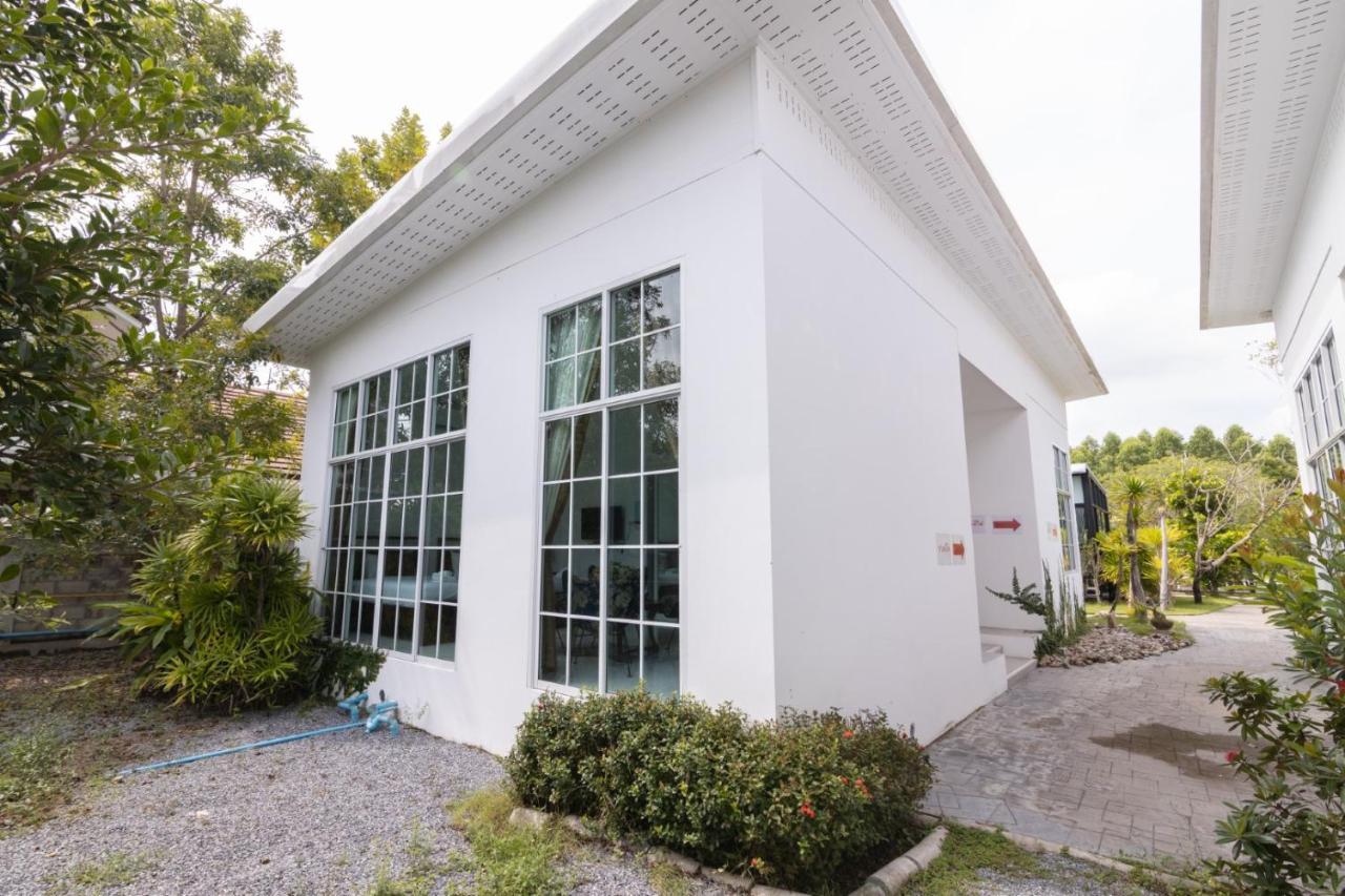 Utapao Sattahip Rayong Resort Ban Nong Sa Exterior photo