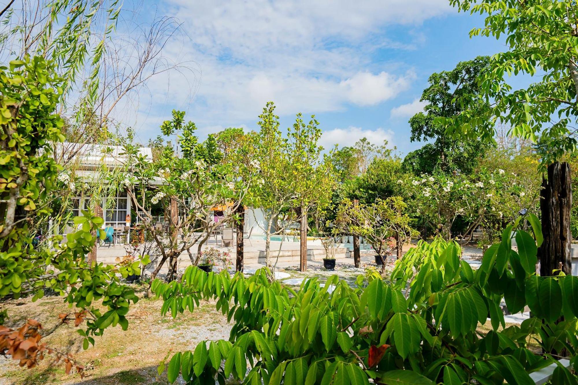 Utapao Sattahip Rayong Resort Ban Nong Sa Exterior photo